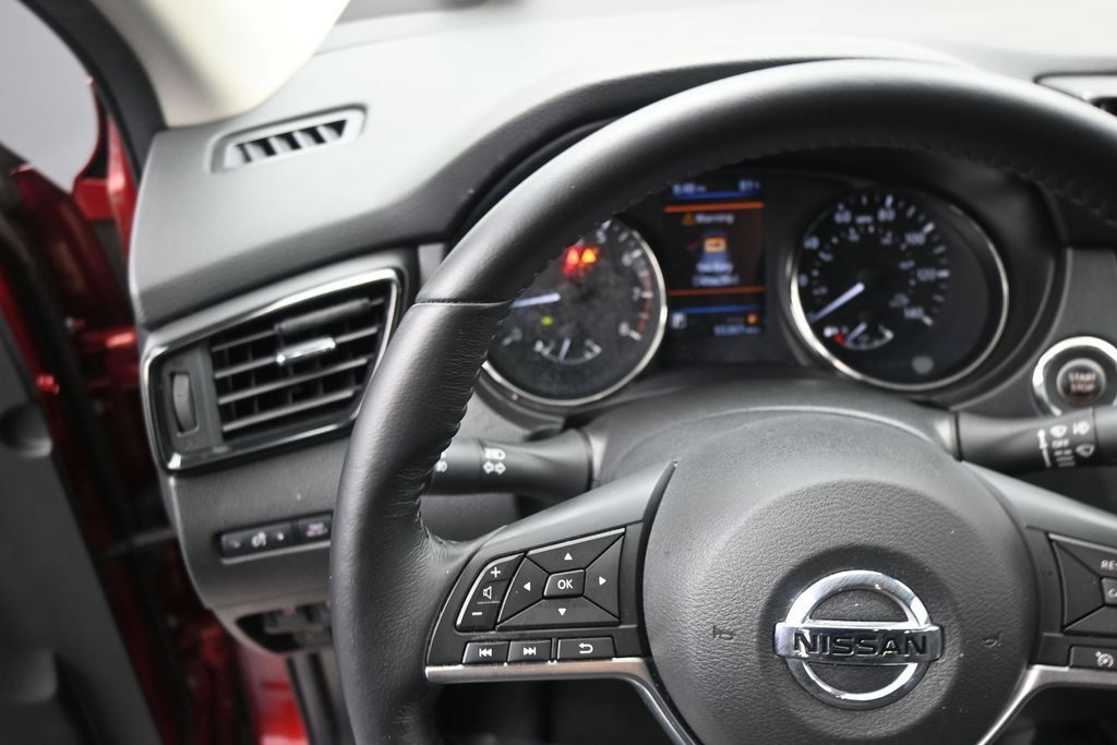 Used 2019 Nissan Rogue Sport SV w/ All-Weather Package FWD image 12