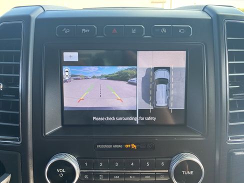 Used 2020 Ford Expedition Limited w/ Equipment Group 303A image 19