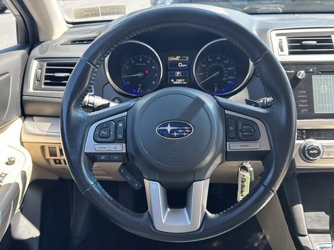Used 2016 Subaru Outback 2.5i Premium AWD/4WD image 6