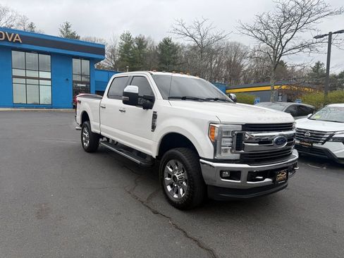 Used 2018 Ford F250 Lariat w/ Lariat Ultimate Package AWD/4WD image 3