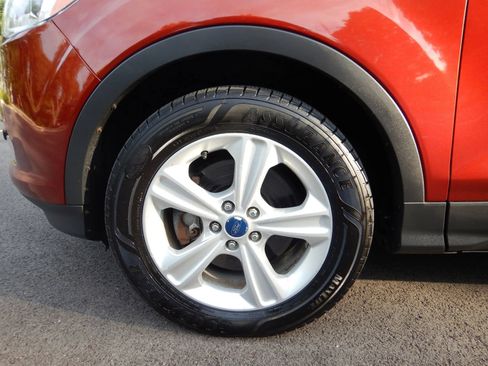 Used 2016 Ford Escape SE w/ Equipment Group 201A AWD/4WD image 26
