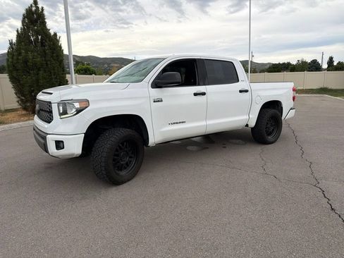 Used 2020 Toyota Tundra SR5 AWD/4WD image 13