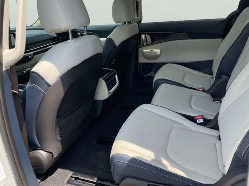 New 2026 Kia Carnival SX Prestige image 21