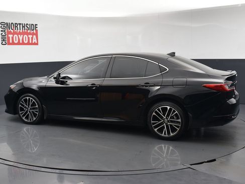 Used 2026 Toyota Camry XLE FWD image 2