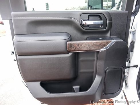 Used 2023 GMC Sierra 2500 Denali w/ Denali Ultimate Package image 27