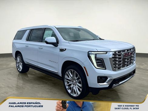New 2026 GMC Yukon XL Denali w/ Denali Reserve Package image 7