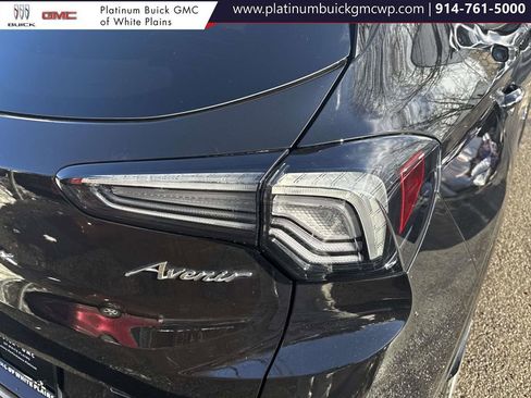 Used 2024 Buick Encore GX Avenir image 10