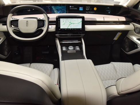 New 2026 Lincoln Nautilus Black Label w/ Jet Appearance Package AWD/4WD image 16