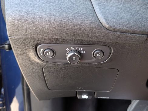 Used 2023 Buick Encore GX Preferred FWD image 23