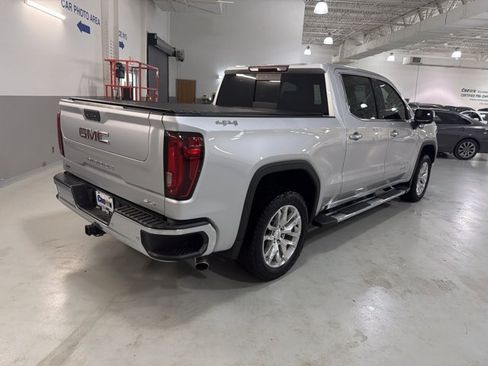 Used 2020 GMC Sierra 1500 SLT w/ SLT Premium Plus Package AWD/4WD image 9
