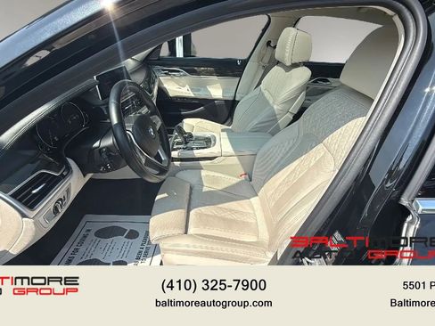 Used 2019 BMW 750i xDrive w/ Executive Package AWD/4WD image 10