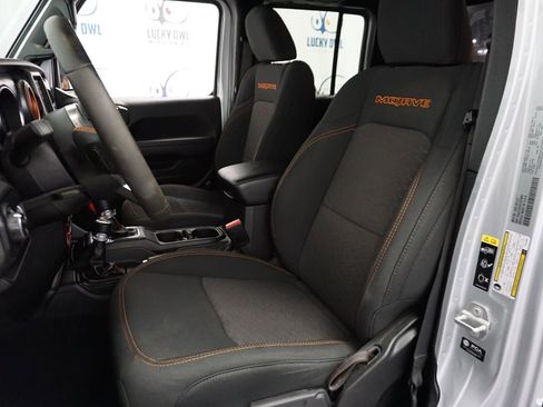 Used 2023 Jeep Gladiator Mojave w/ Trailer Tow Package image 10