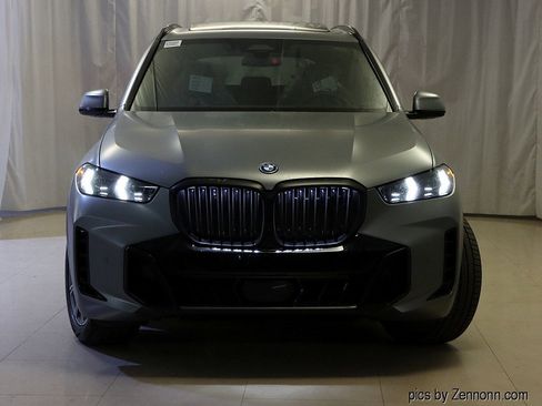 New 2026 BMW X5 xDrive50e w/ M Sport Package image 5