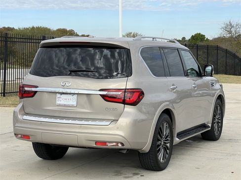 Used 2022 INFINITI QX80 Sensory w/ Cargo Package image 4