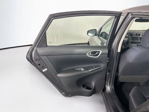 Used 2016 Nissan Sentra SV FWD image 24