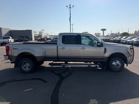 Used 2017 Ford F350 Lariat w/ Chrome Package AWD/4WD image 11