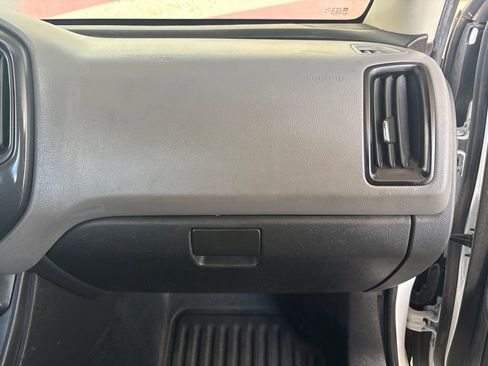 Used 2015 Chevrolet Colorado W/T w/ WT Convenience Package AWD/4WD image 13