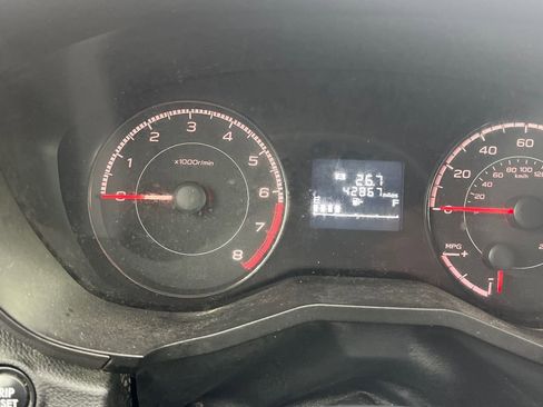 Used 2019 Subaru Crosstrek 2.0i Premium image 14