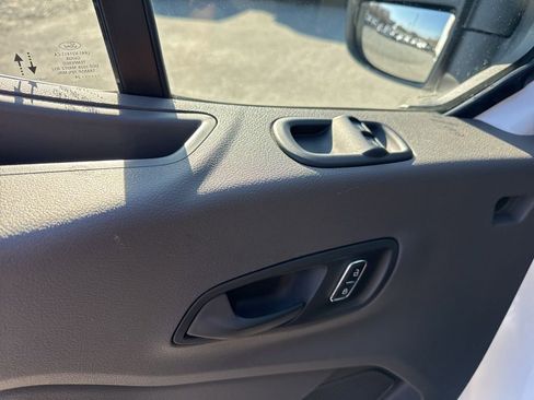 Used 2024 Ford Transit 250 Low Roof w/ Exterior Upgrade Package image 20