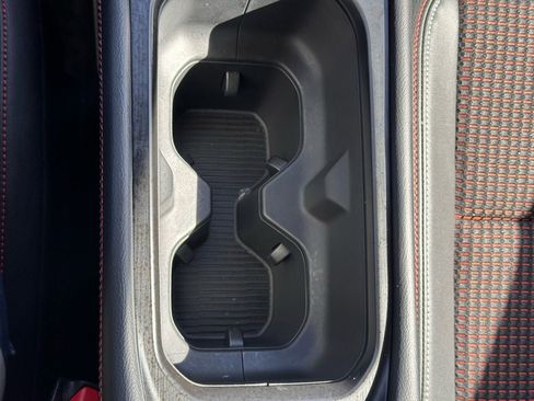 Used 2025 Nissan Kicks SR w/ SR Premium Package image 31