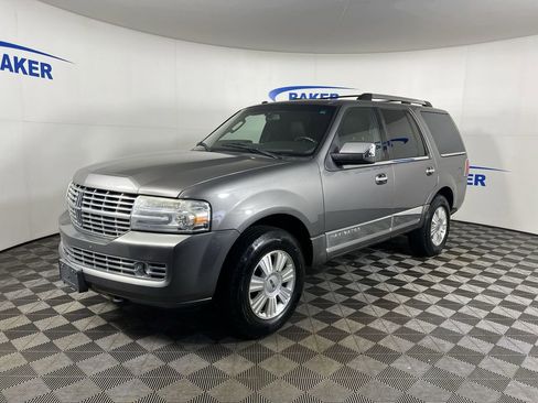 Used 2013 Lincoln Navigator 4WD image 5