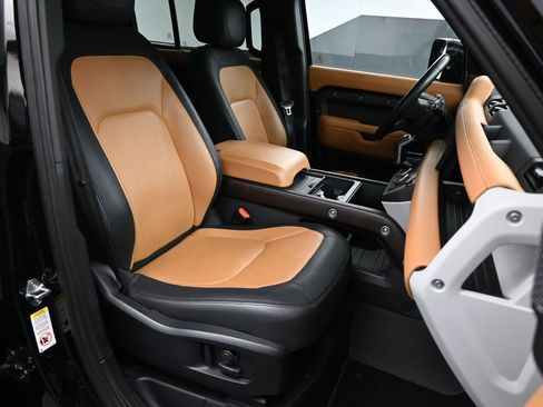 Used 2023 Land Rover Defender 110 X-Dynamic SE AWD/4WD image 10