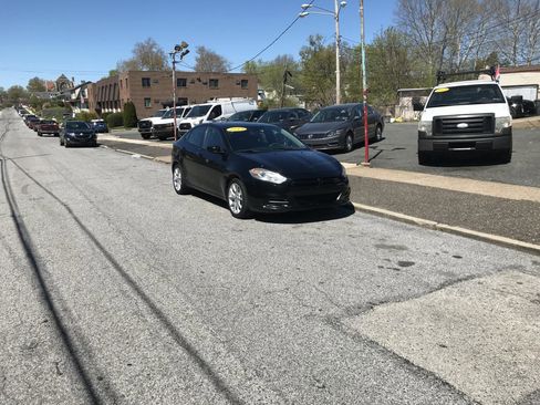 Used 2013 Dodge Dart SXT w/ Popular Equipment Group image 2