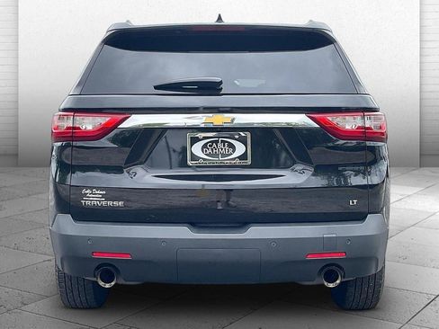 Used 2018 Chevrolet Traverse LT FWD image 3