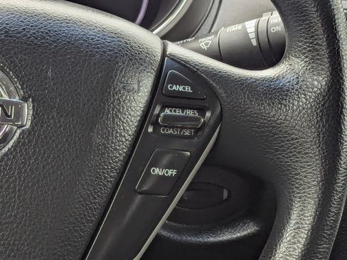 Used 2011 Nissan Murano S AWD/4WD image 16