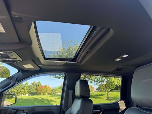 Used 2020 GMC Sierra 1500 AT4 w/ AT4 Premium Package image 22