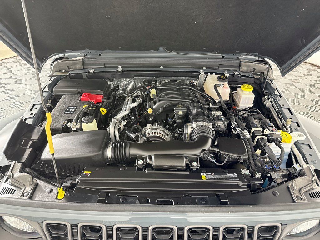 Used 2025 Jeep Gladiator Sport AWD/4WD image 27