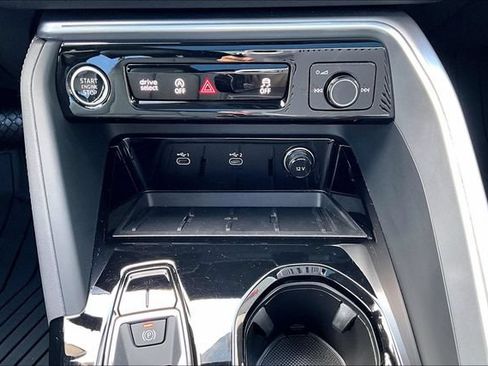 Used 2025 Audi Q5 Premium w/ Convenience Package AWD/4WD image 16