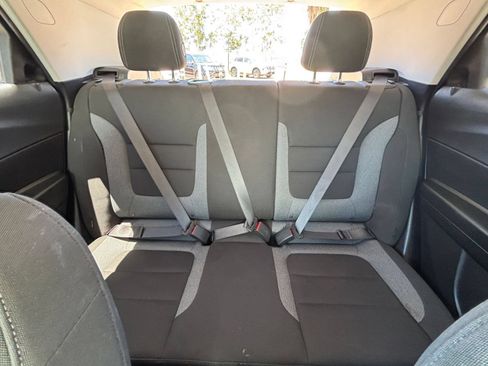 Used 2025 Chevrolet Blazer LT FWD image 39