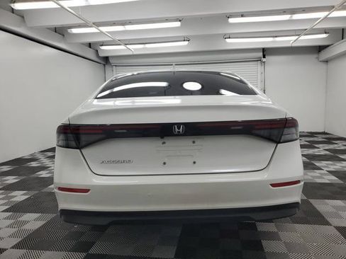 Used 2023 Honda Accord EX image 5