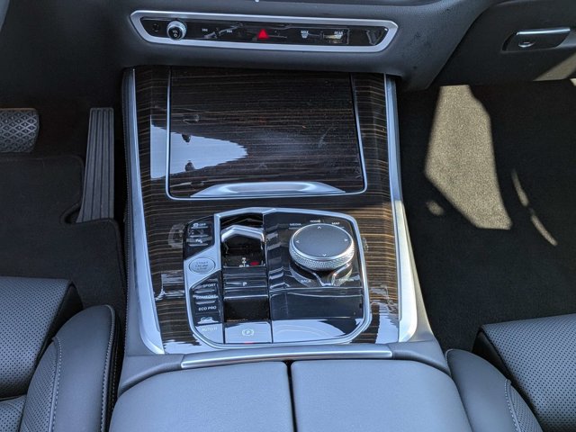 Used 2026 BMW X5 xDrive40i AWD/4WD image 17
