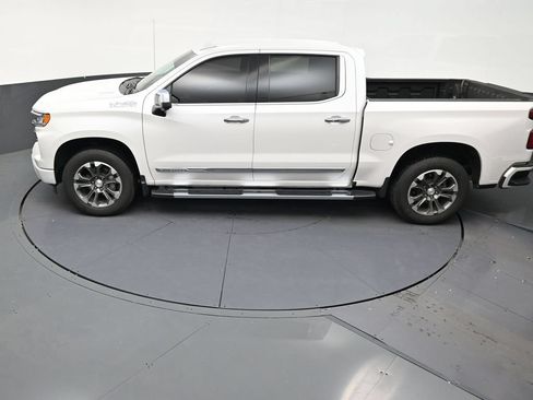 Used 2024 Chevrolet Silverado 1500 High Country w/ Technology Package RWD image 13