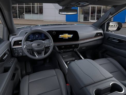 New 2026 Chevrolet Suburban Z71 w/ Z71 Off-Road Package AWD/4WD image 16