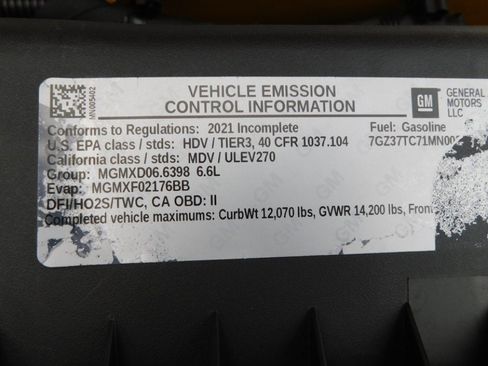 Used 2021 GMC Savana 3500 Extended w/ Power Convenience Package image 18