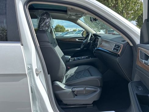 New 2026 Volkswagen Atlas SE image 42