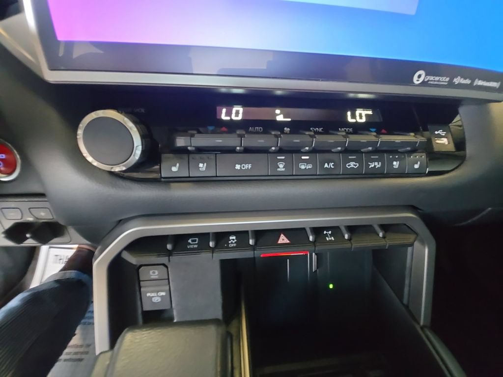 Used 2024 Toyota Tundra Limited w/ TRD Off-Road Package AWD/4WD image 17