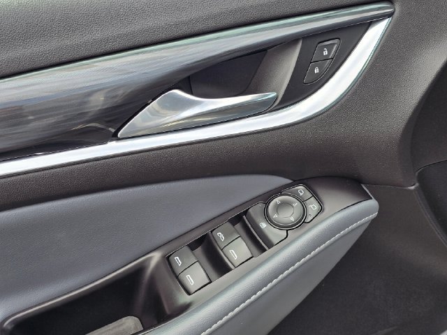Used 2019 Buick Enclave Essence AWD/4WD image 22