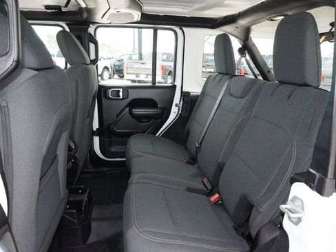Used 2025 Jeep Wrangler Unlimited Sport AWD/4WD image 27
