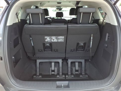 New 2026 Kia Carnival EX FWD image 15