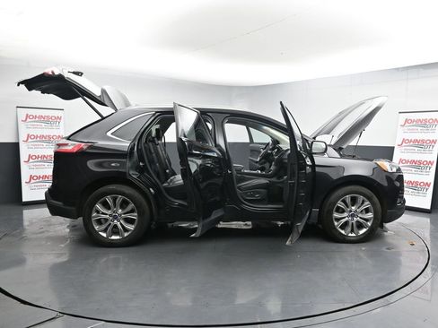 Used 2019 Ford Edge Titanium w/ Cargo Accessory Package image 27