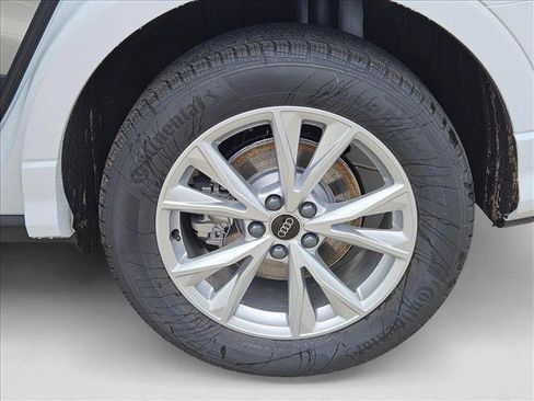New 2025 Audi Q3 2.0T Premium w/ Convenience Package AWD/4WD image 10