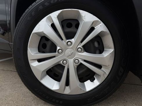 Used 2024 Chevrolet Trax LS image 9