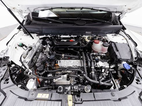 Certified 2024 Mercedes-Benz EQB 300 4MATIC image 31