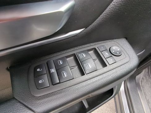 Used 2023 RAM 1500 Big Horn image 12