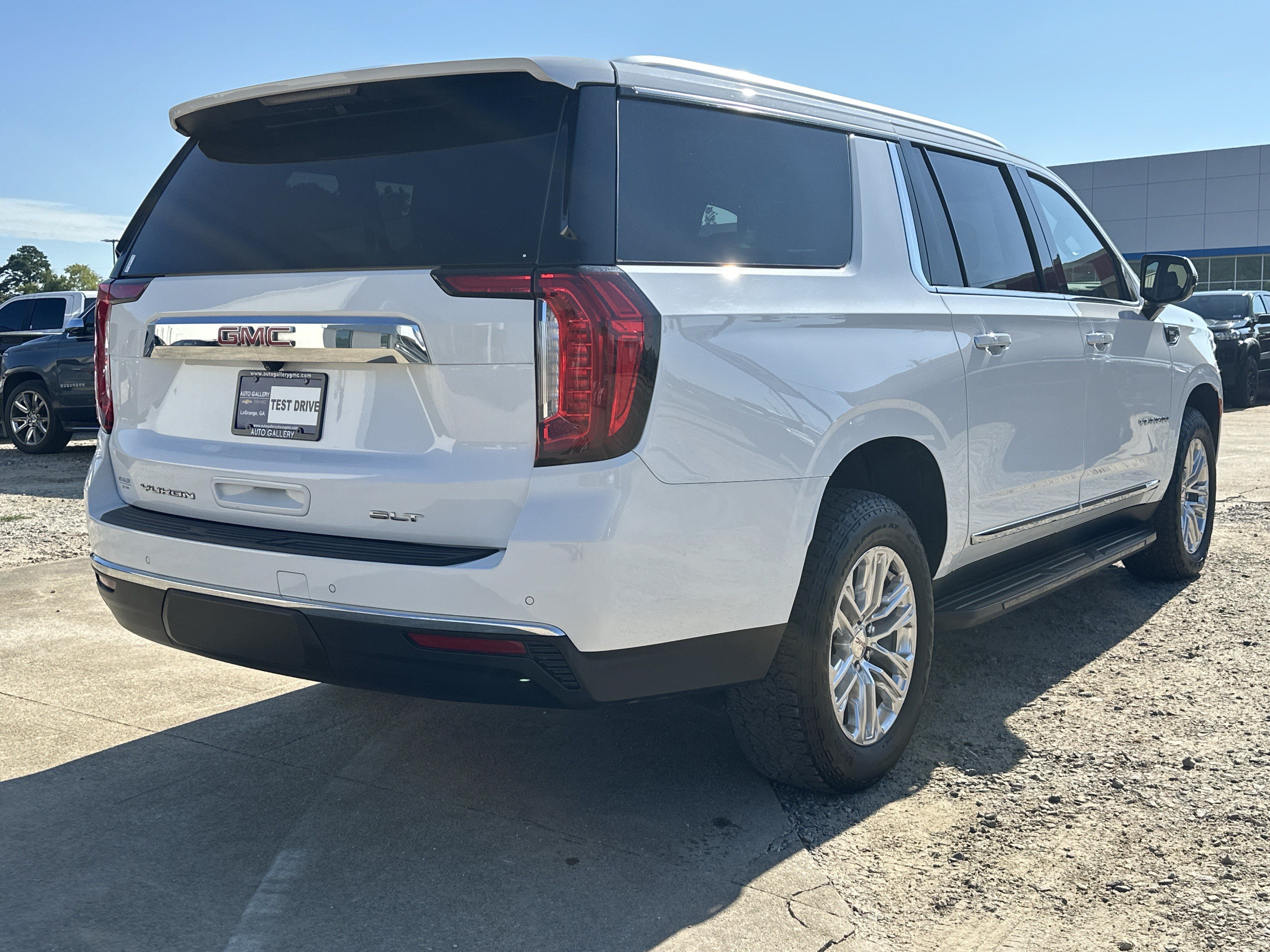 Certified 2024 GMC Yukon XL SLT RWD image 6