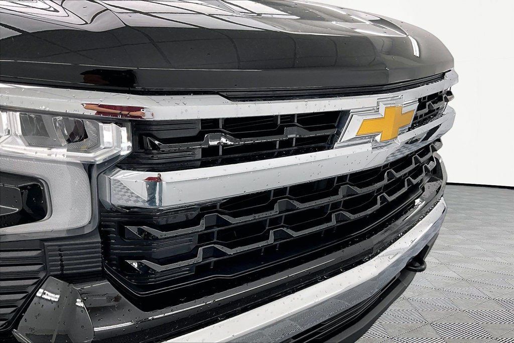 Used 2023 Chevrolet Silverado 1500 LT w/ Protection Package AWD/4WD image 29